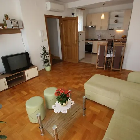 Apartment Brnic 2