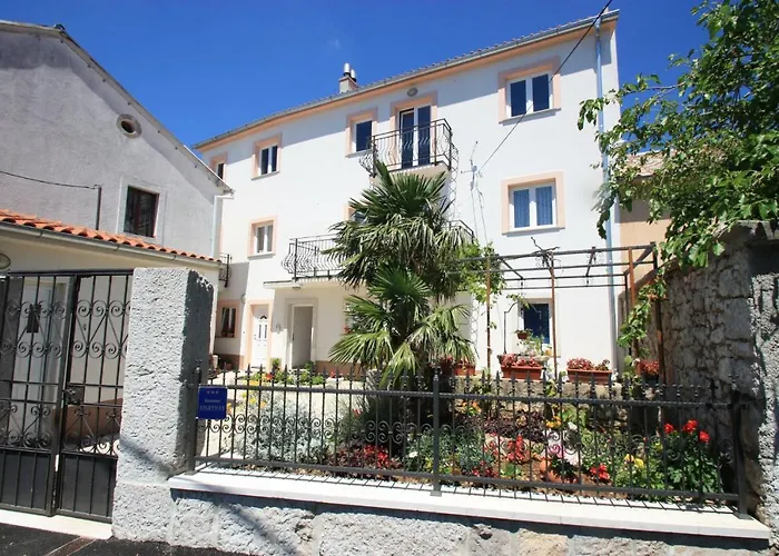 Appartement Brnic 2 *